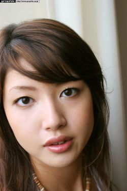 男生把坤坤放在女生定眼里开元